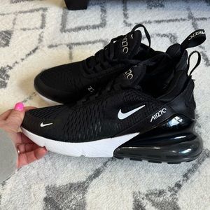 Nike Air Max 270